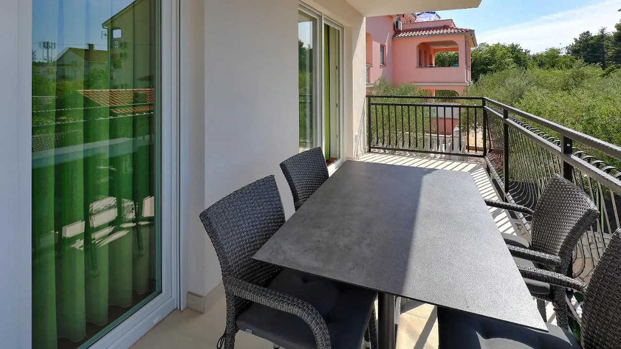 Cool Silo Appartement Resort Apartment Silo (Krk)