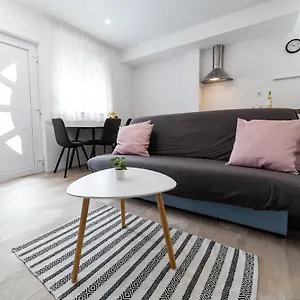 https://apartment-odiseja.hotelinzadar.com