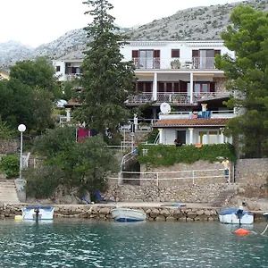 Buco Apartament Starigrad Paklenica
